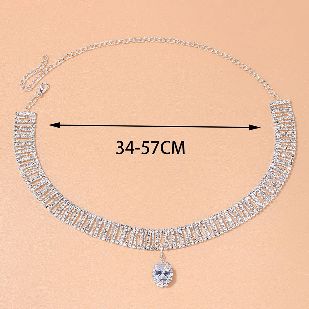Hollow Rhinestone Necklace Cn382