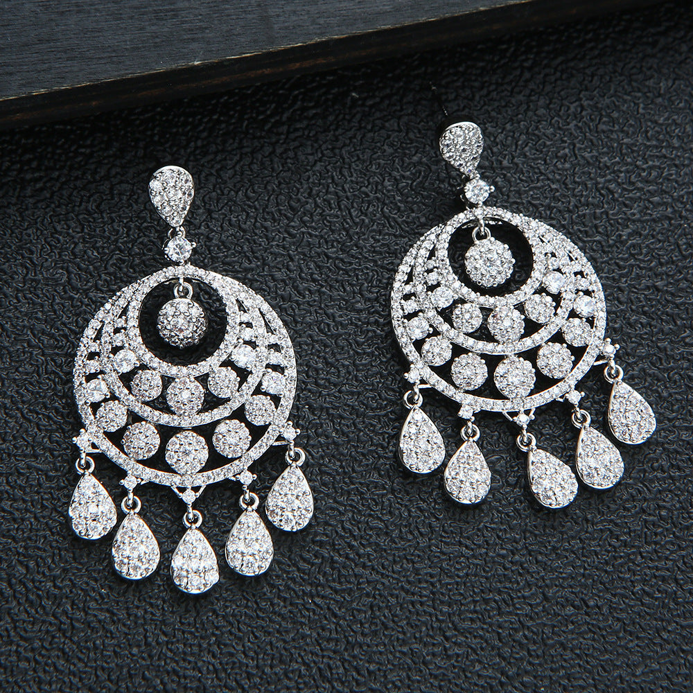 Drei-Kreis Zirkon großer Kreis Wasser tropfen Anhänger Quaste Herz Ohrringe Cn373