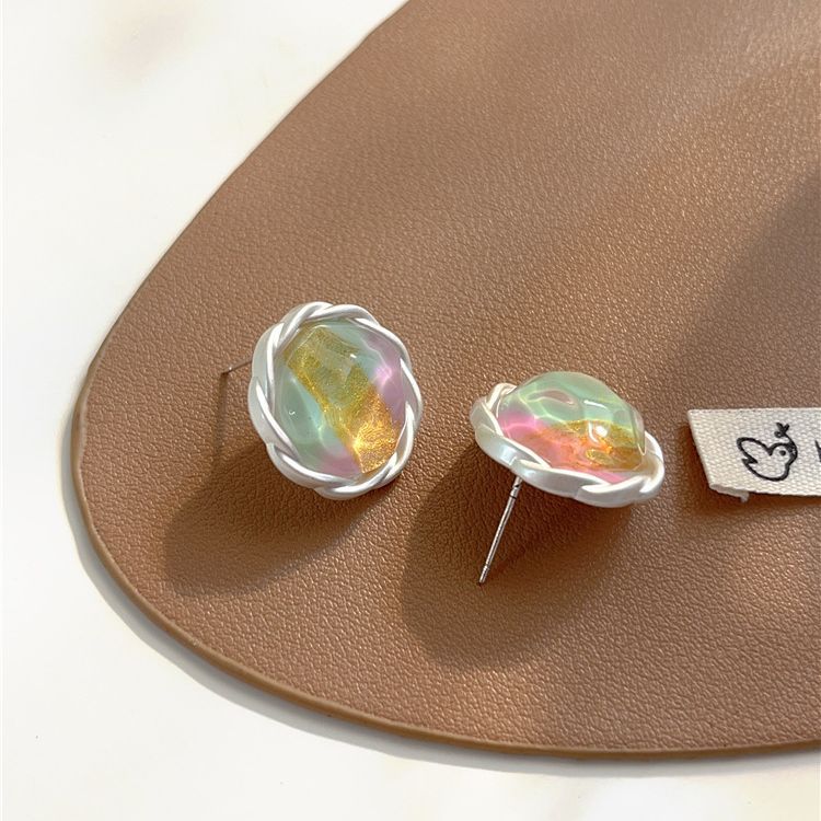 다채로운 버튼 디자인 귀걸이 Cn399