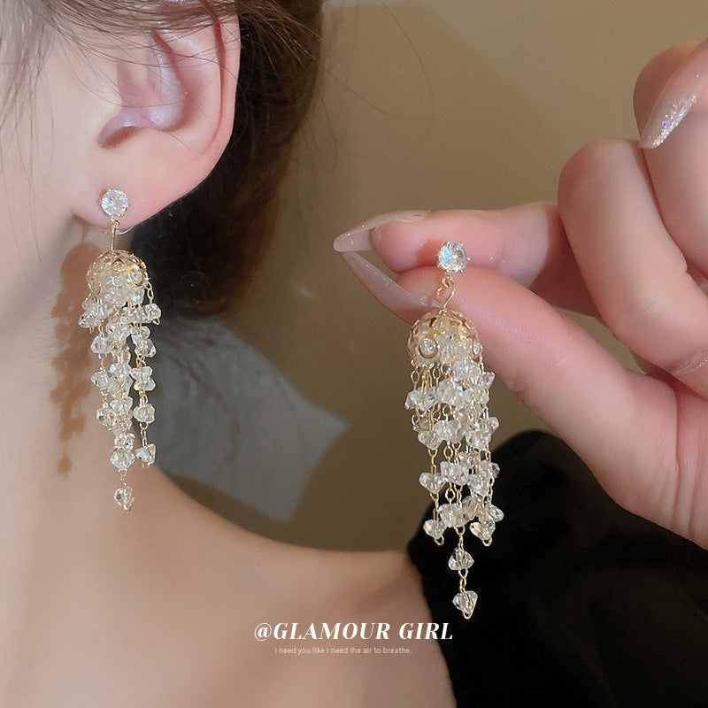 크리스탈 삼각형 술 귀걸이 Cn372