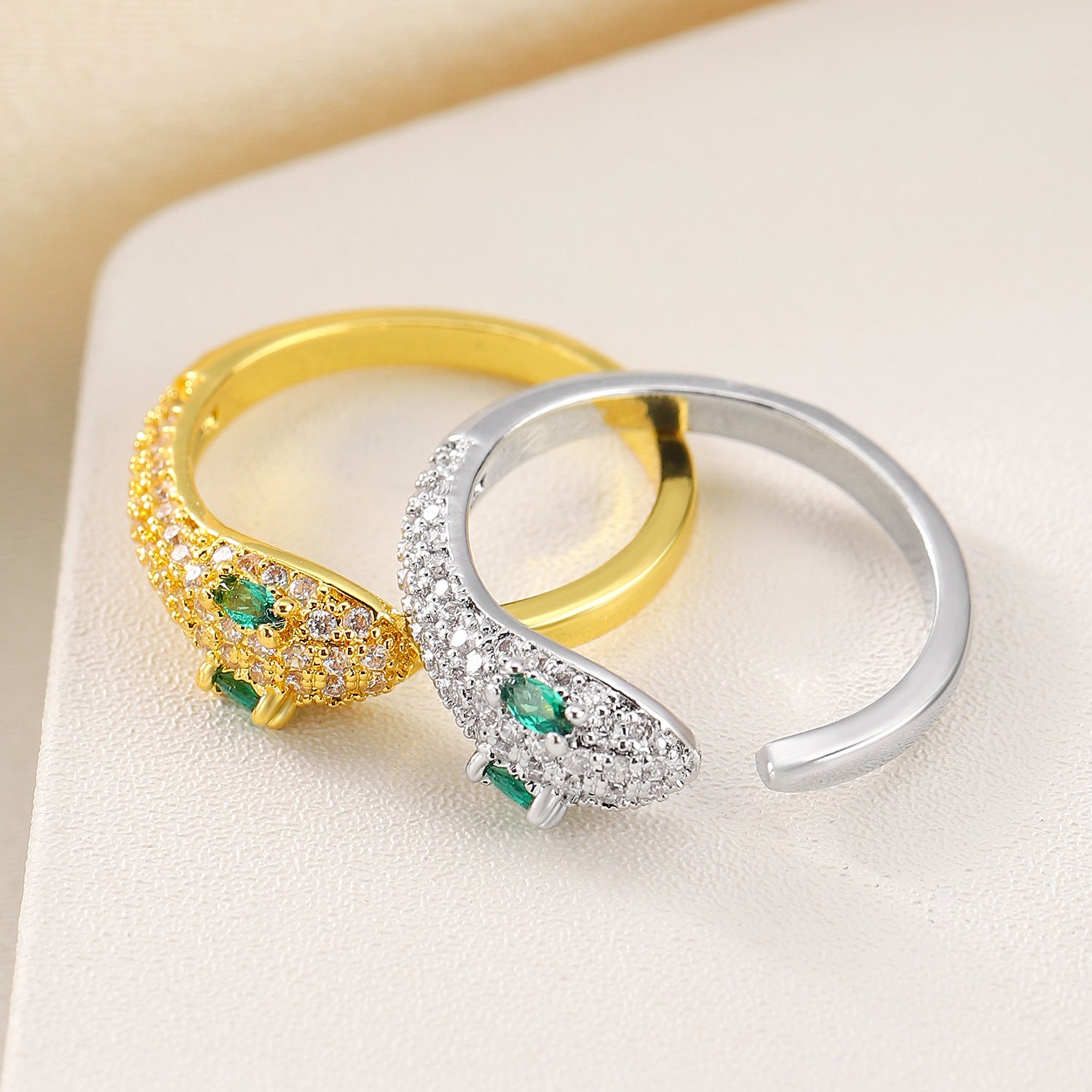 Zirconium-Inlaid Snake Ring Index Finger Tail Ring Open Ring Cn446