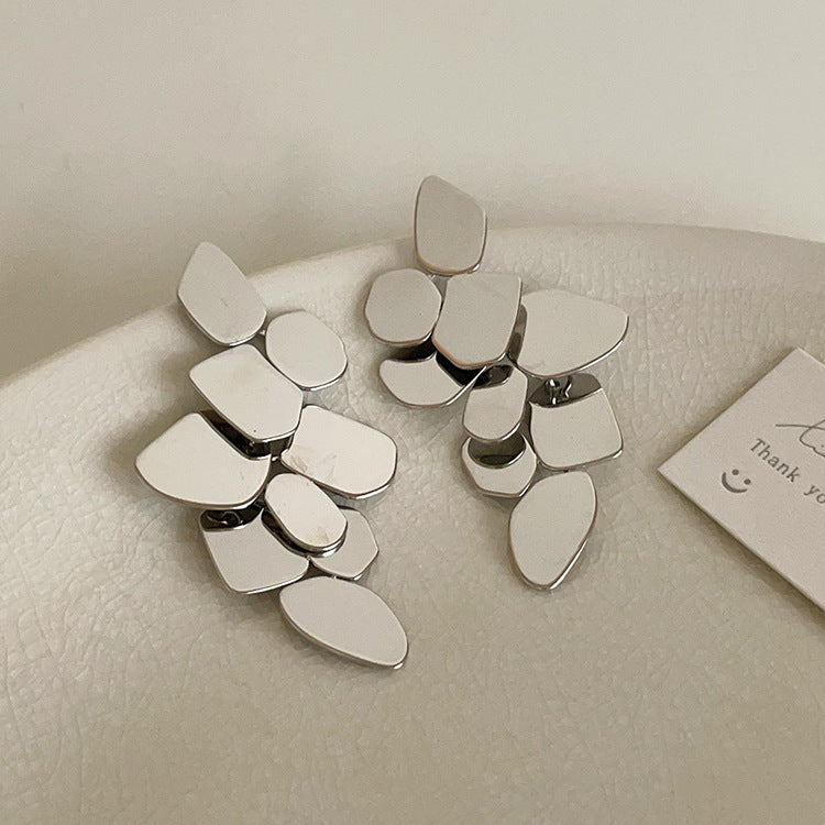 Irregular with Personality Metal Stud Earrings Cn361