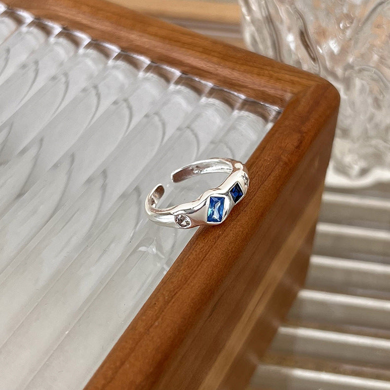 Irregular Matte Color Heart-Shaped Zircon Ring Cn0305