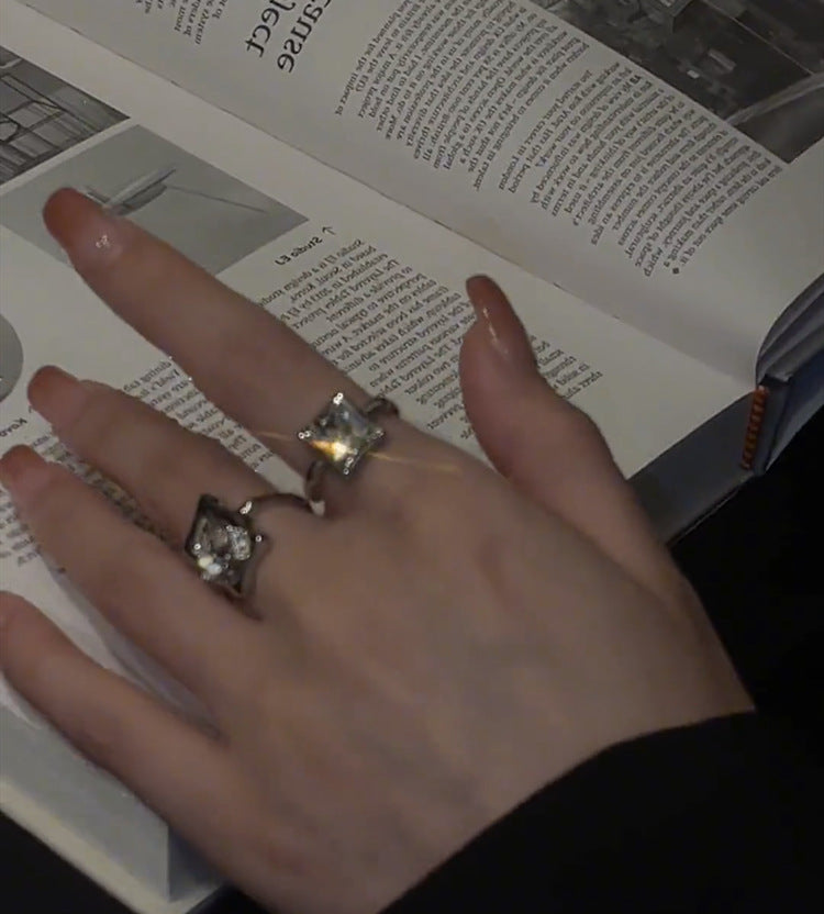 Simple Square Ring Cn0118