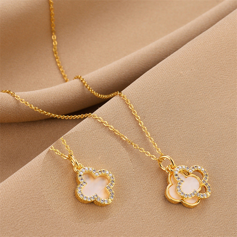 Double-Layer Clover Black and White Fritillary Pendant Titanium Steel Necklace Cn434