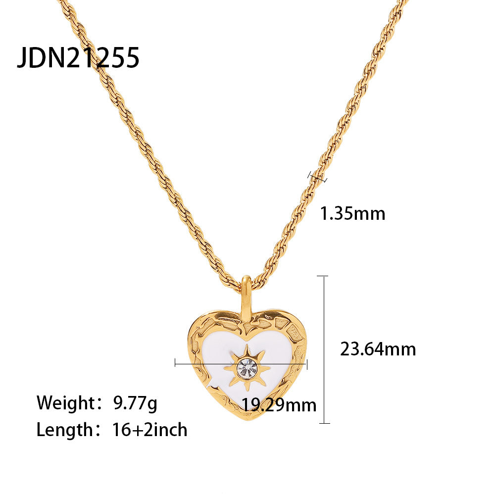 Retro Hemp Flowers Chain Titanium Steel Heart-Shaped Necklace Cn403