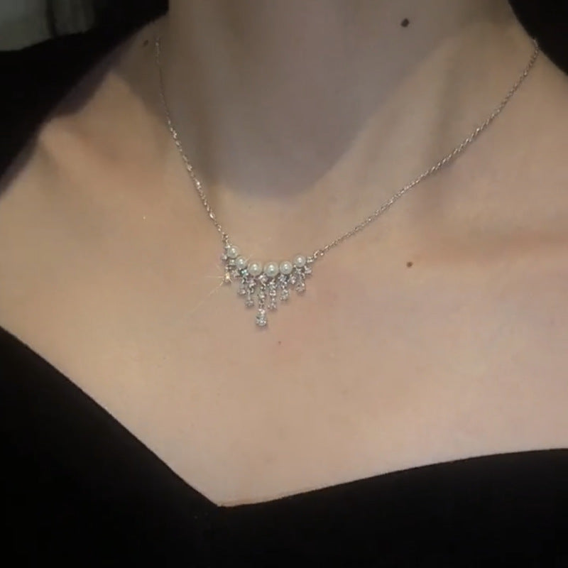 Super Flash Zircon Niche Clavicle Chain Cn0315