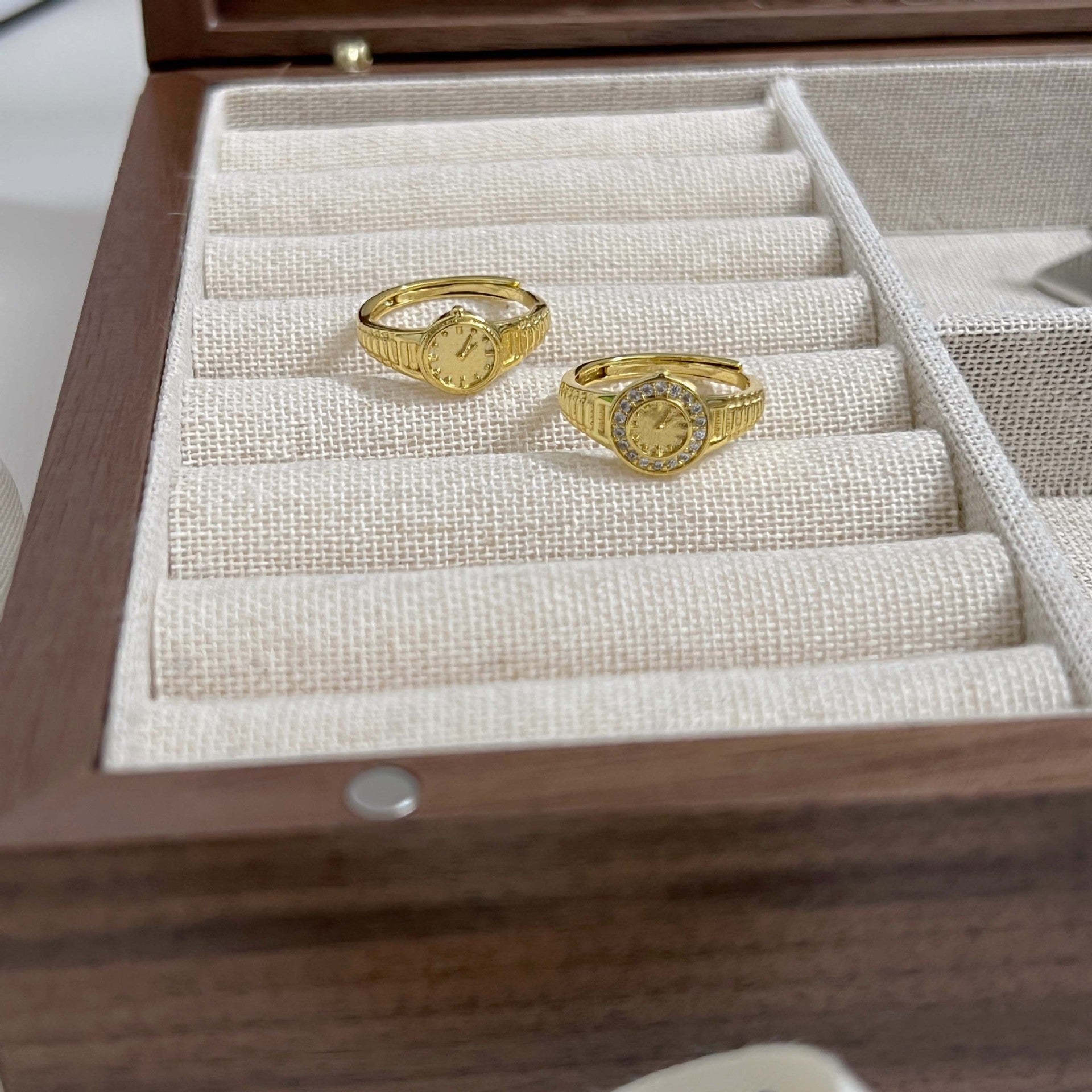 Gold Watch 520 Clock Ring Cn397