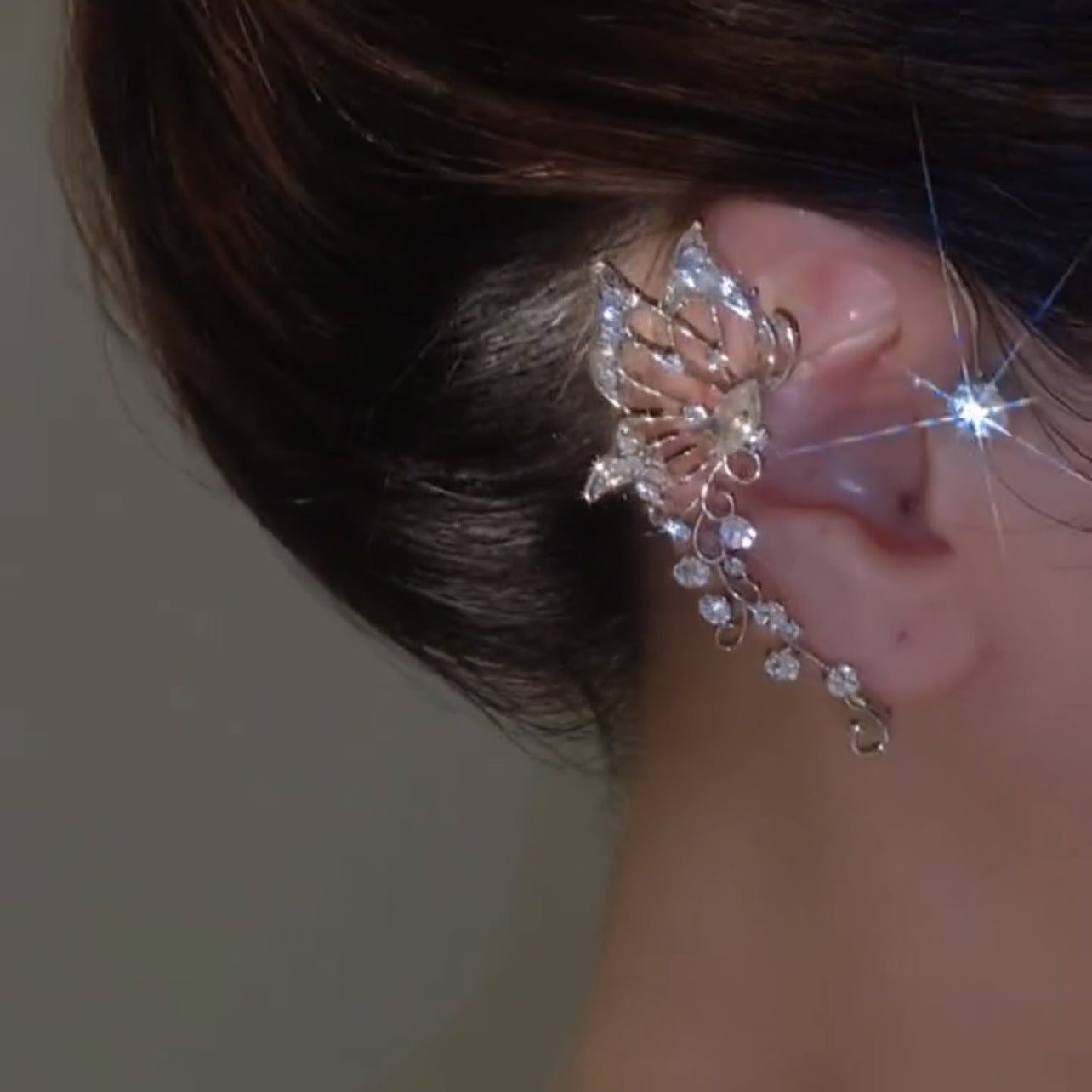 گوشواره پروانه ای الماس بدون سوراخ