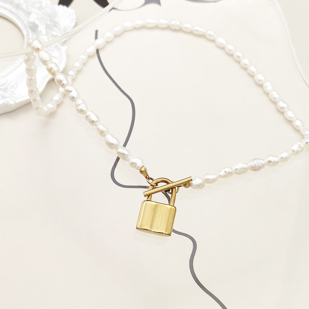 Vintage titanium steel lock head freshwater necklace female