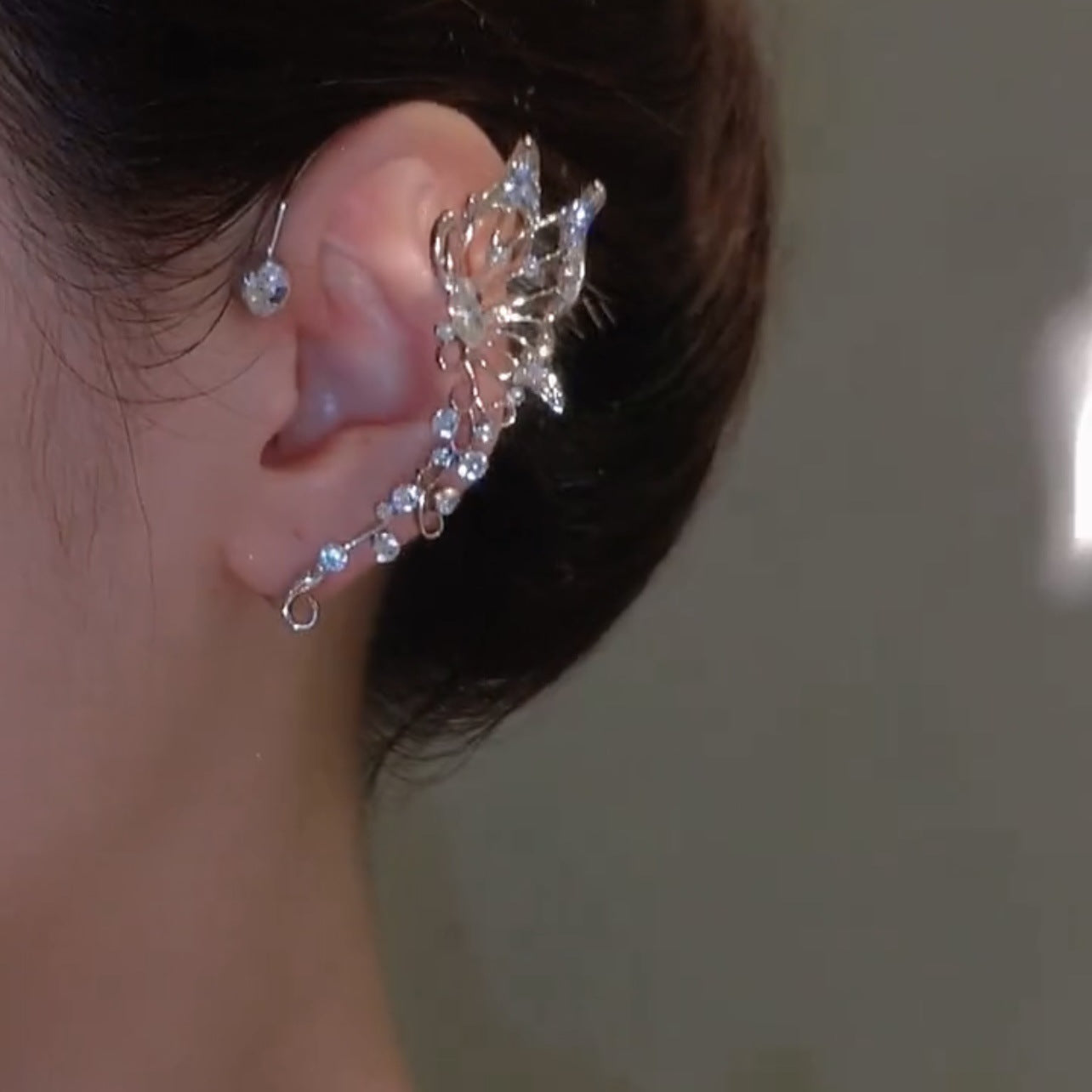 گوشواره پروانه ای الماس بدون سوراخ