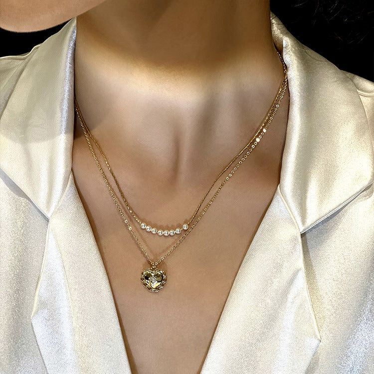 ڈبل لیو پینڈنٹ ہنسلی چین کا ہار