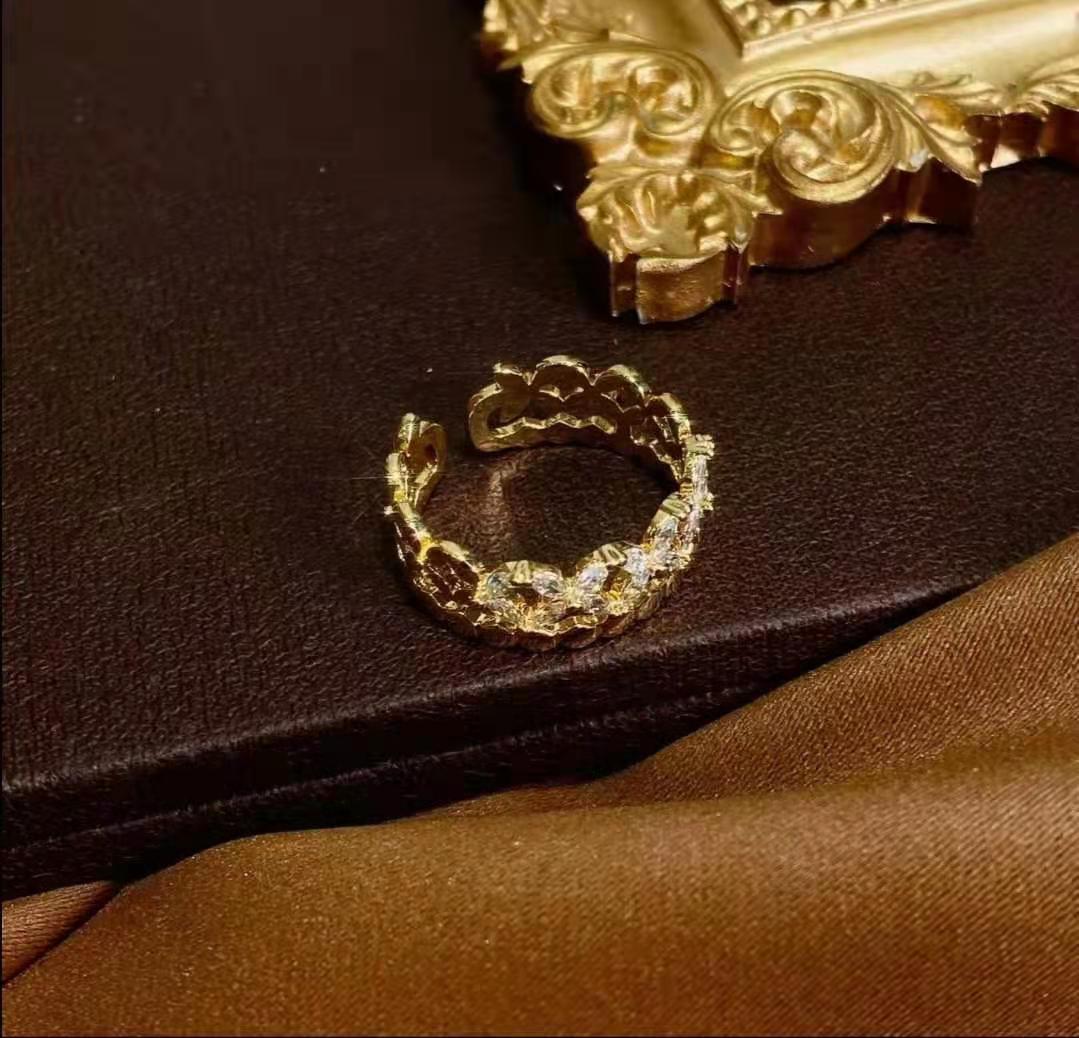 Nhẫn hoa zircon hở ngón trỏ