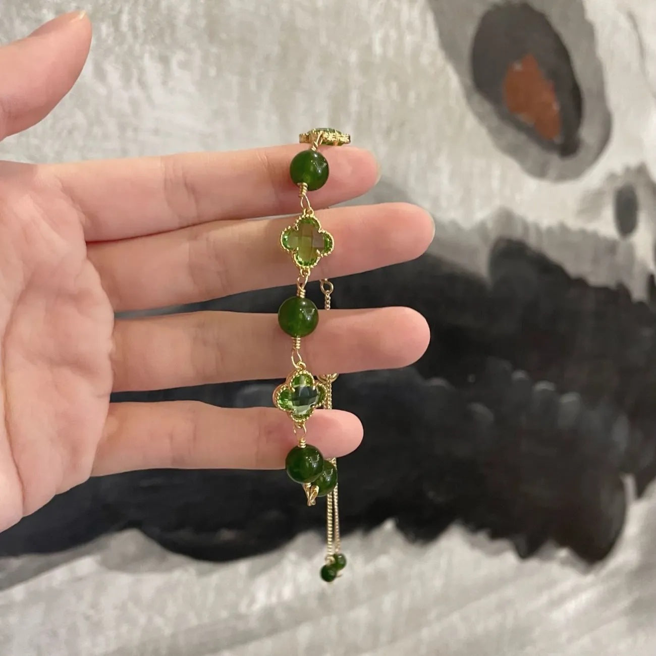 Four-leaf clover green pith bracelet