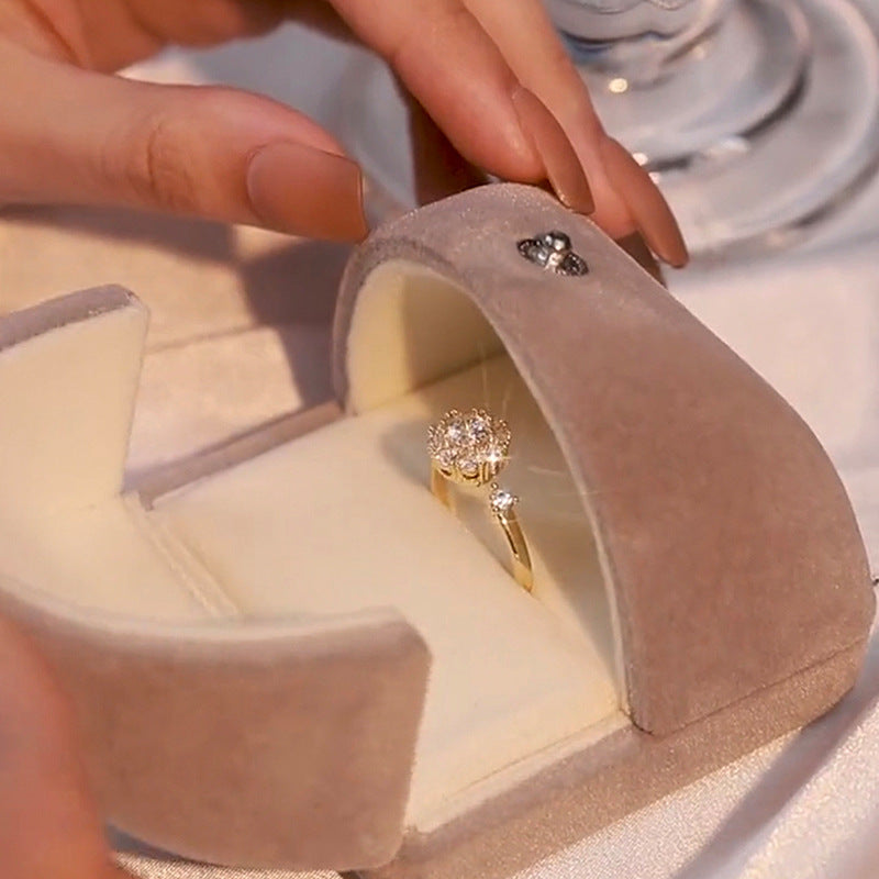 Vòng mở hoa zircon có thể xoay