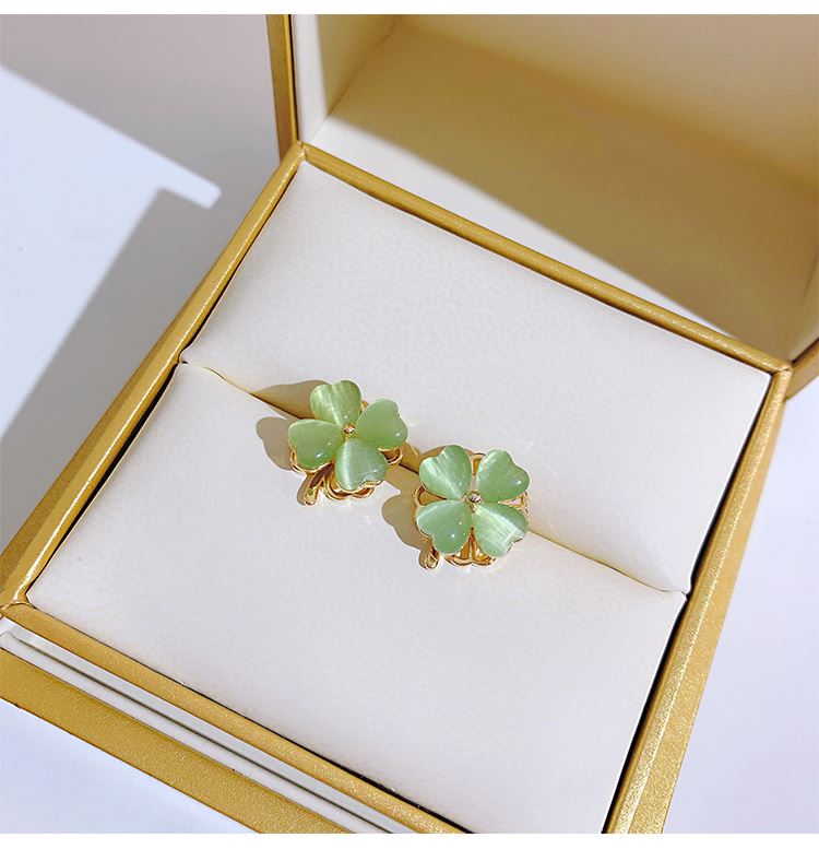 회전하는 녹색 오팔 네잎 꽃 귀걸이 여성