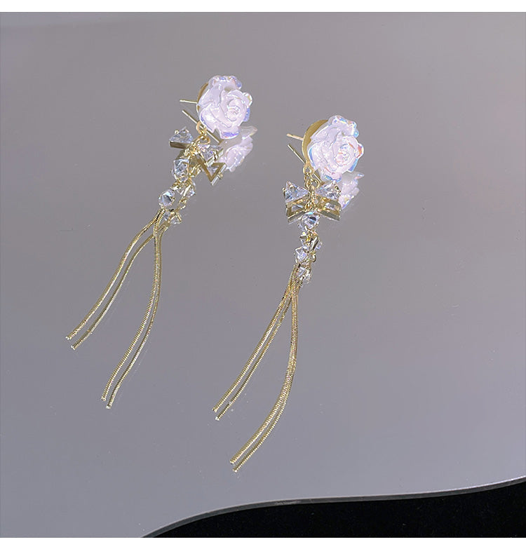 Retro gentle camellia tassel earrings
