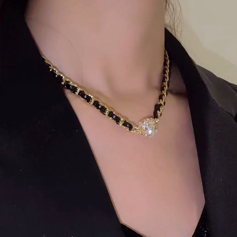 Kalung Magnet Rantai Bungkus Kulit