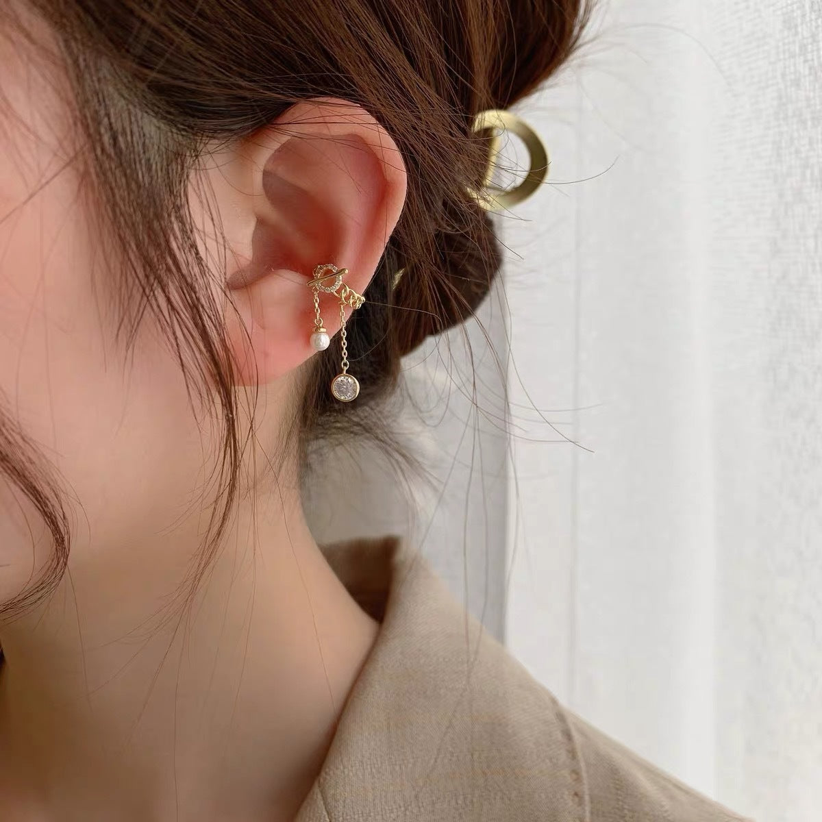 ست گیره گوش منگوله ای زیرکن سنس طرح فلزی