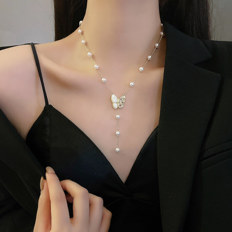 ডায়মন্ড ইমিটেশন মুক্তার প্রজাপতি নেকলেস