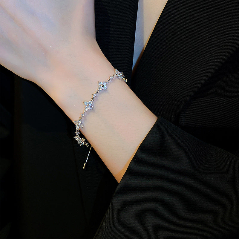 찬바람 지르콘 플라워 팔찌