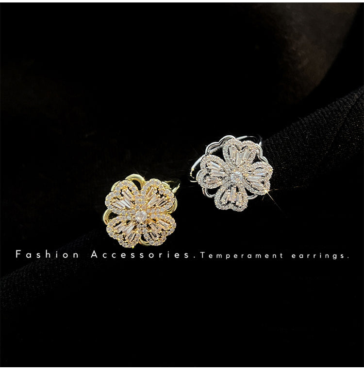 Nhẫn xoay cỏ bốn lá cho nữ