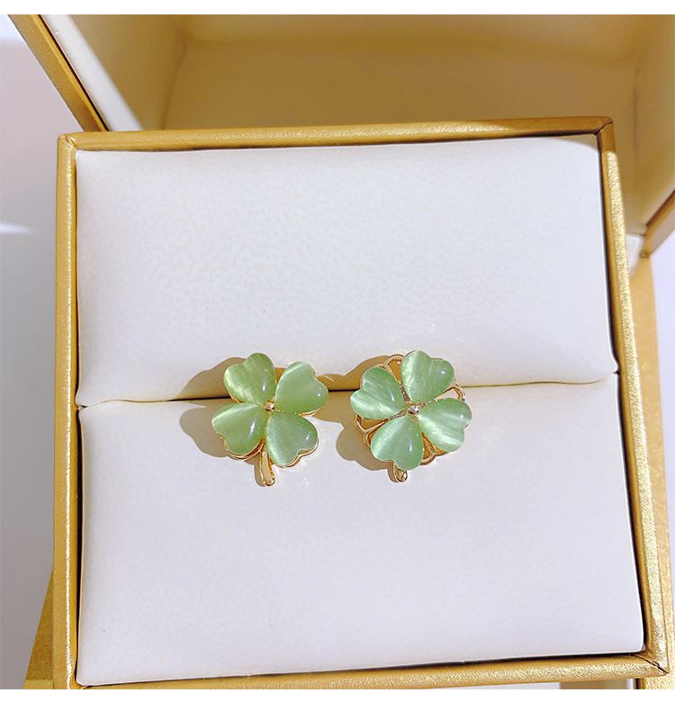 회전하는 녹색 오팔 네잎 꽃 귀걸이 여성