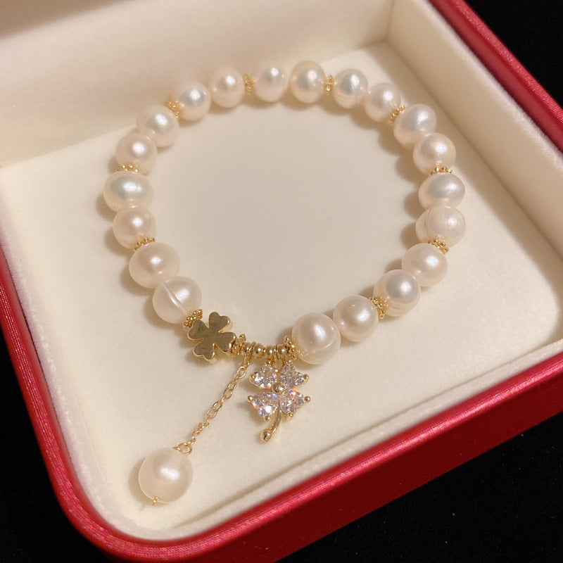 Four-leaf Flower Bracelet White Simple