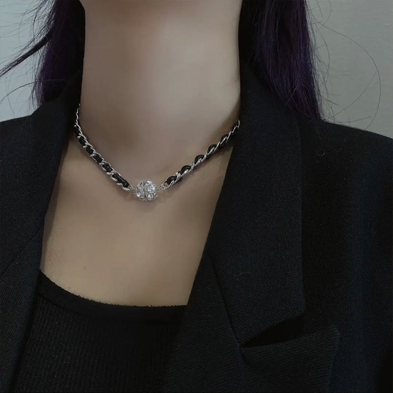 Kalung Magnet Rantai Bungkus Kulit