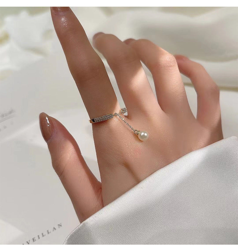 Cincin bulan bintang angin dingin bertatahkan berlian