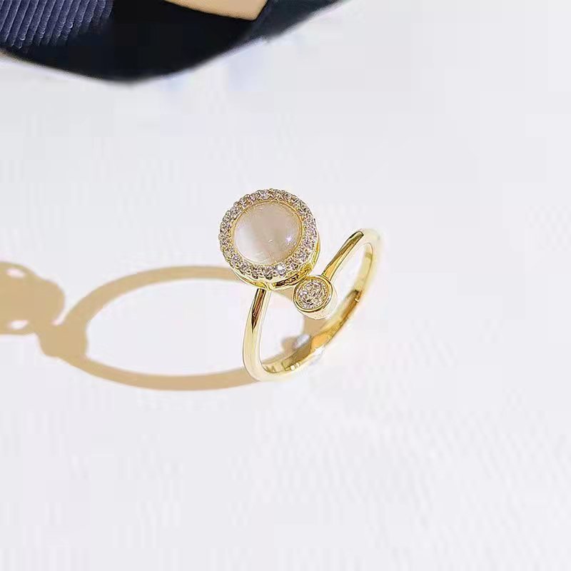 Vòng xoay opal có thể xoay vòng