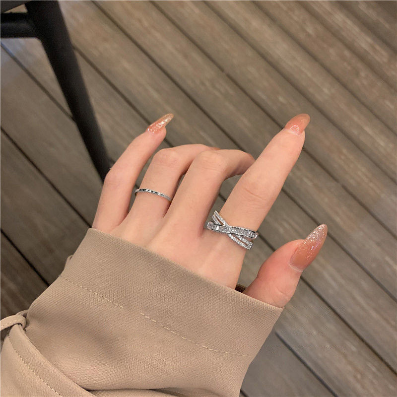 Nhẫn mở chéo kim cương zircon