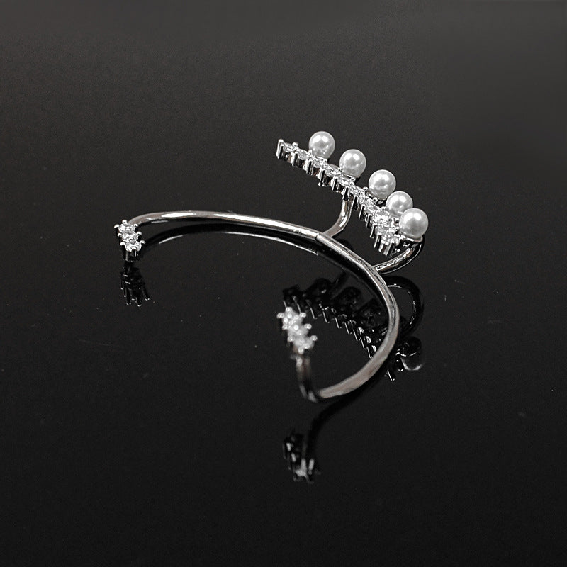 Diamond  Ear Hanging