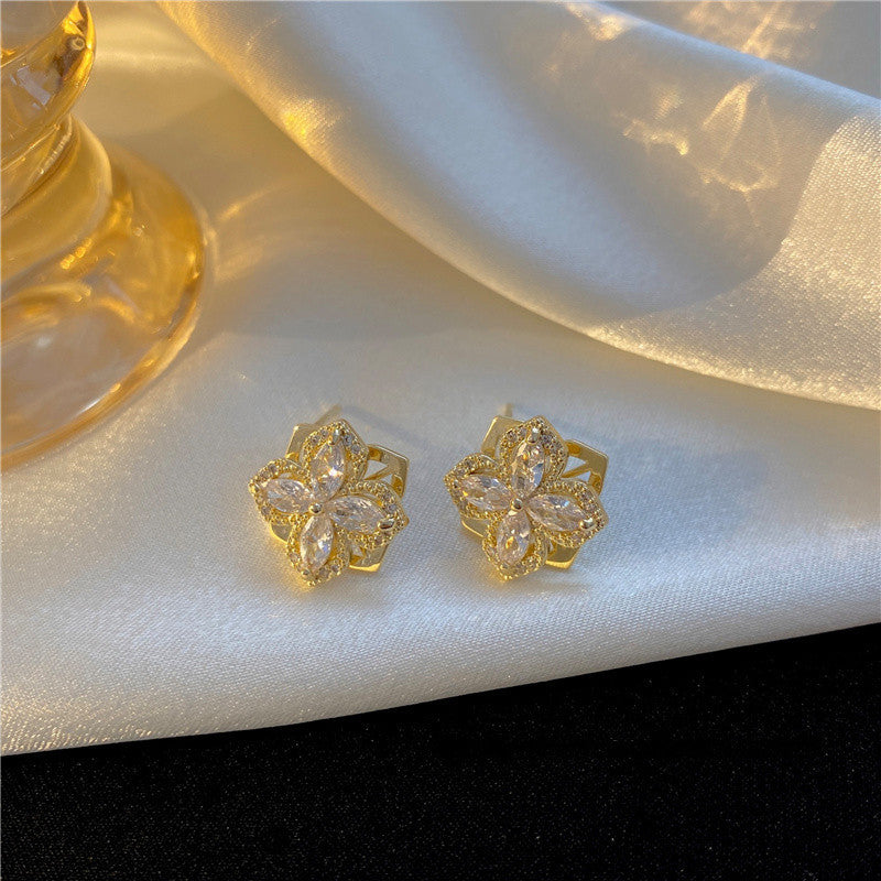 Zircon Rotatable Four-leaf Flower Earrings