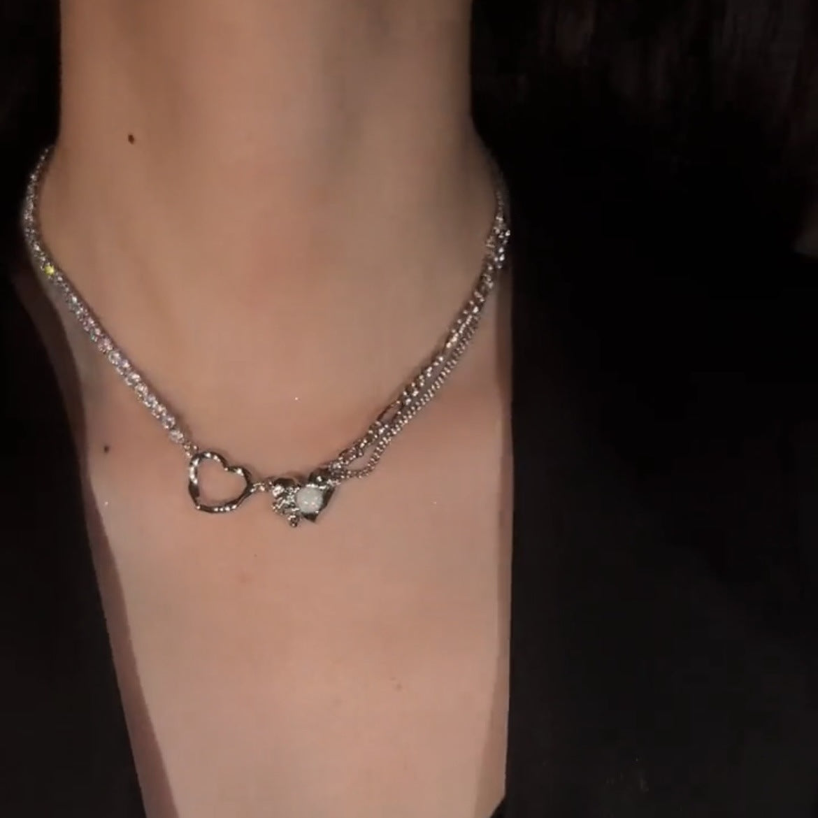 ডাবল লাভ নেকলেস মাইনর ডিজাইনের মিষ্টি এবং শীতল মশলা গার্ল ক্ল্যাভিকল চেইন