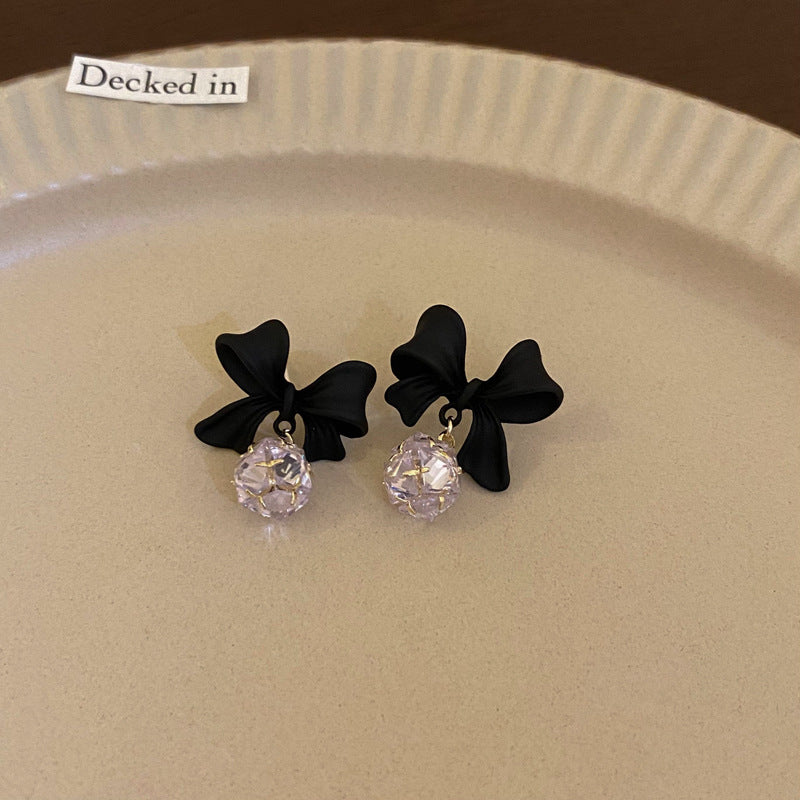 گوشواره توپی زیرکون پاپیونی