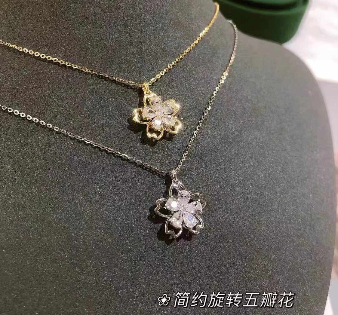 S925 perak zirkon bertatahkan kalung bunga keberuntungan lima kelopak yang dapat diputar rantai klavikula