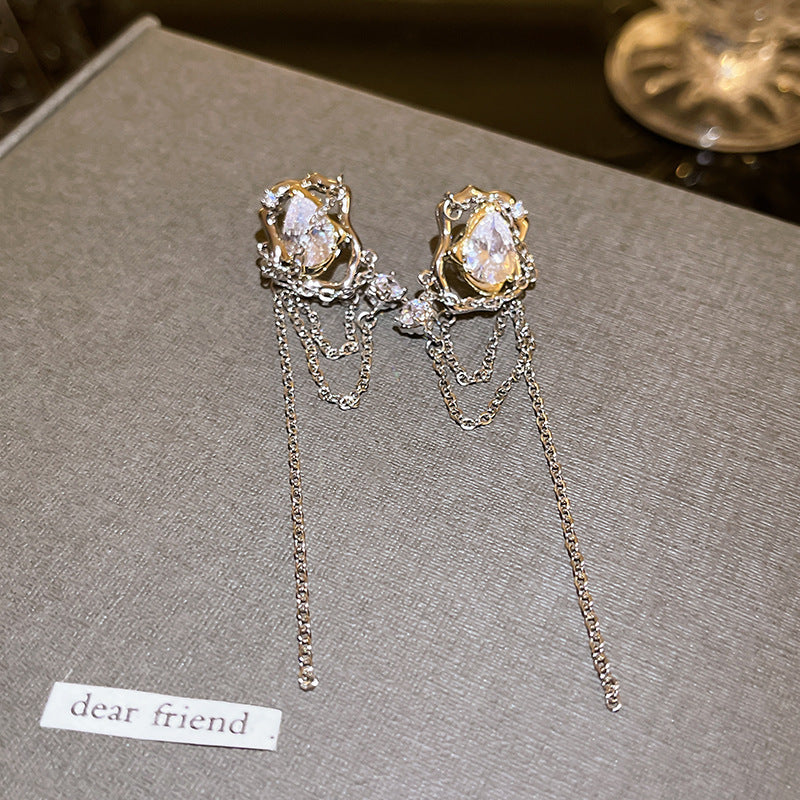 گوشواره های نامنظم حاشیه ای زیرکون قطره ای