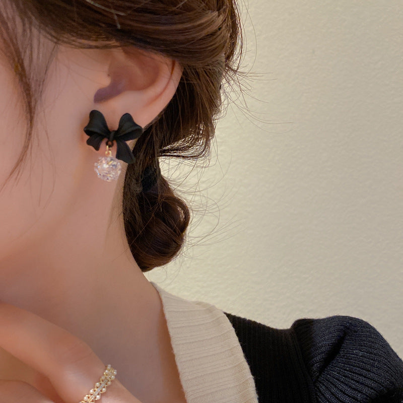 گوشواره توپی زیرکون پاپیونی