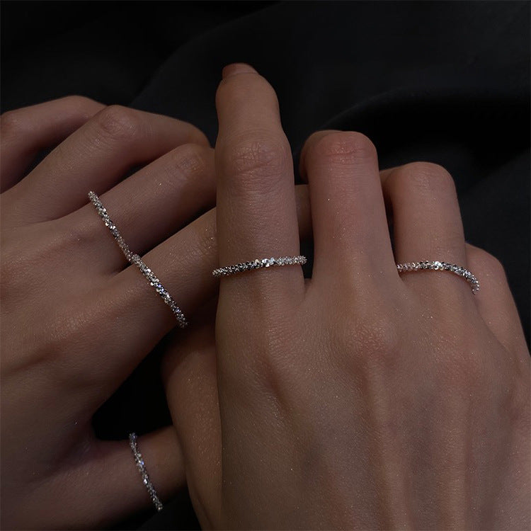 Cincin berkilau retro Perancis