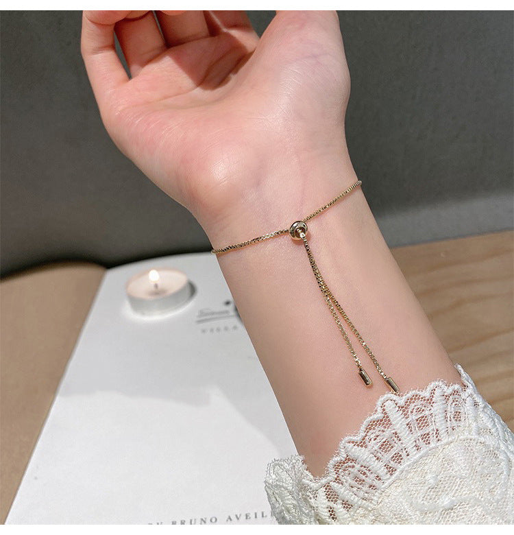 Kabuk dört yapraklı yonca bileklik dişi