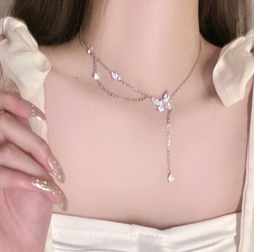 ডাবল-লেয়ার কাঁচের প্রজাপতি ট্যাসেল নেকলেস