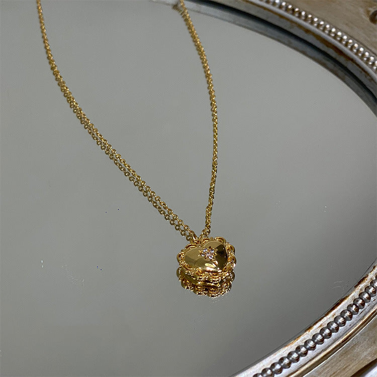 ڈبل لیو پینڈنٹ ہنسلی چین کا ہار