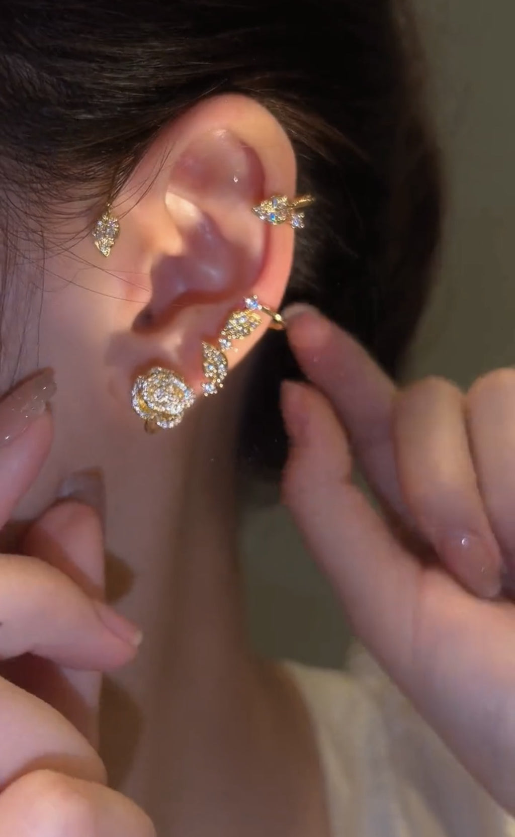 هیچ سوراخ گوش نمی تواند آویز گوش رزگلد باشد