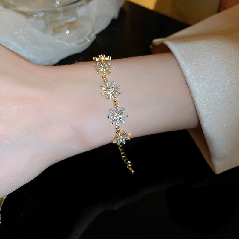Zircon Love Flower Adjustable Bracelet