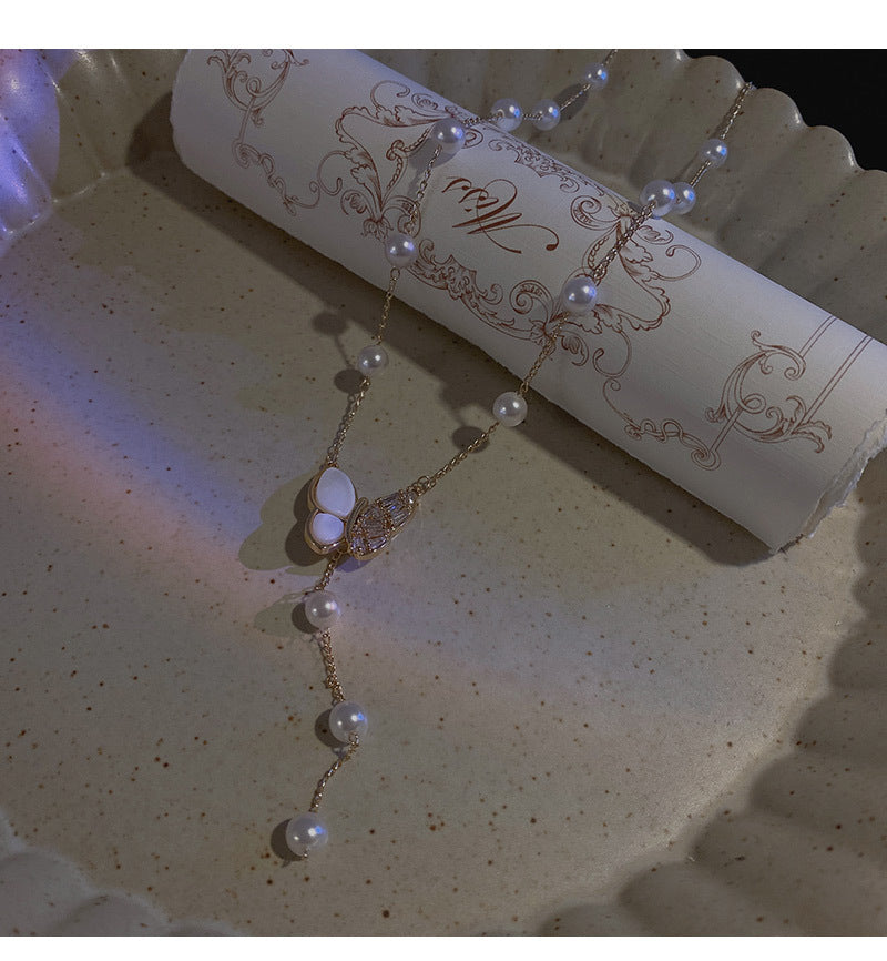 ডায়মন্ড ইমিটেশন মুক্তার প্রজাপতি নেকলেস