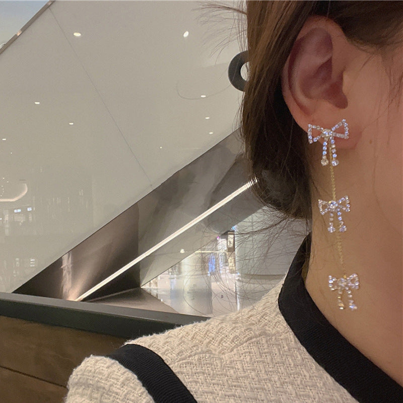 گوشواره بلند پاپیونی زنانه