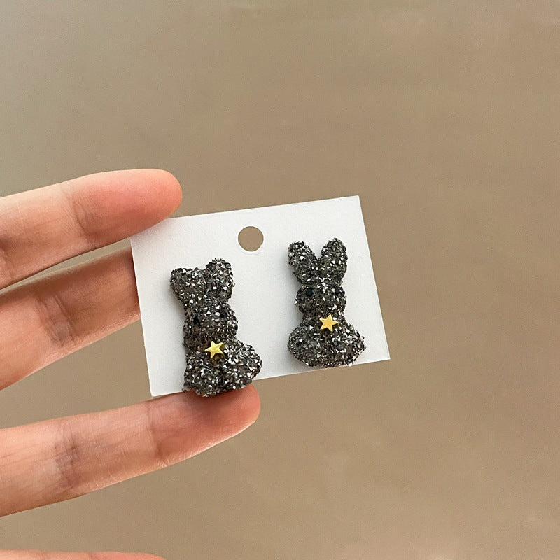 Silver needle studded with diamond bear rabbit earrings