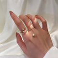 Diamond-encrusted cold wind star moon ring