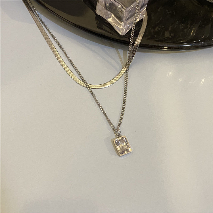 Basit çift zirkon yılan zincir kolye